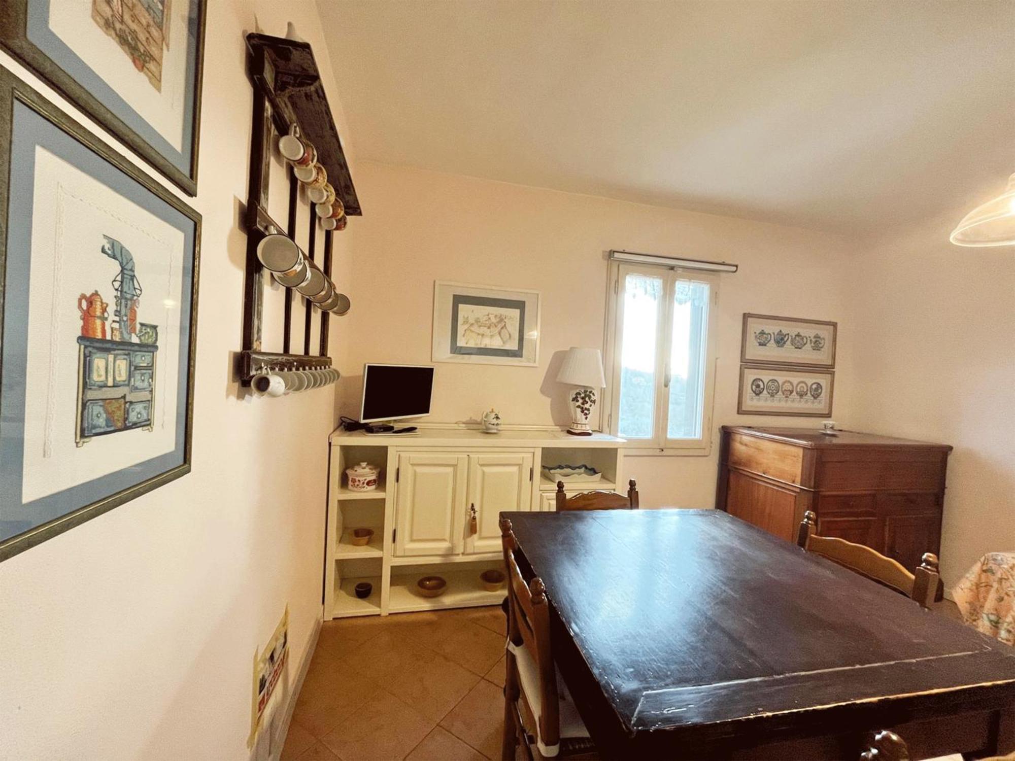 Casa Vacanze L'Acquerello Lari Exterior foto
